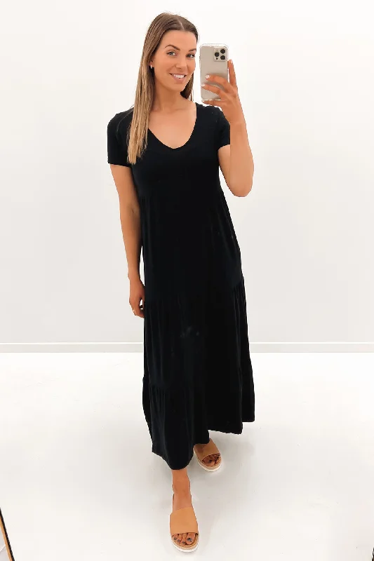 Stylish Women's Garments Lola Tiered Dress Black
