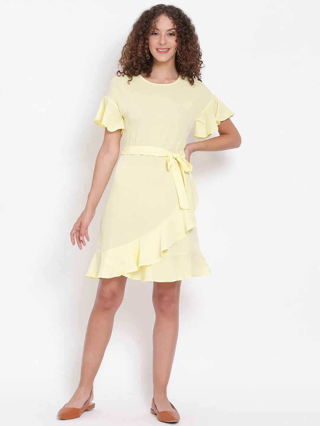 Women's Fashionable Clothing Sets Pastel Yellow Frilled Tie-Up Dress