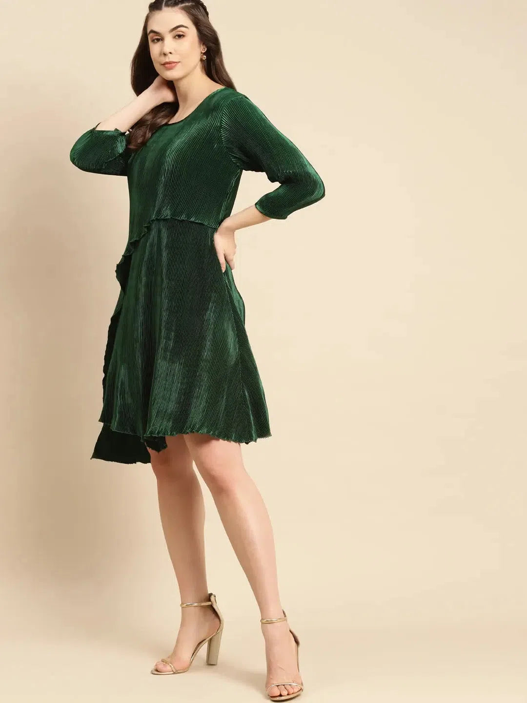 Women's Evening Wear Outfit Flared asymmetric overlap dress in Green