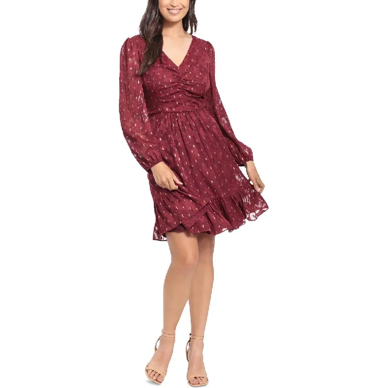 Chic Women's Clothing for Date Nights London Times Womens Petites V-Neck Knee-Length Fit & Flare Dress