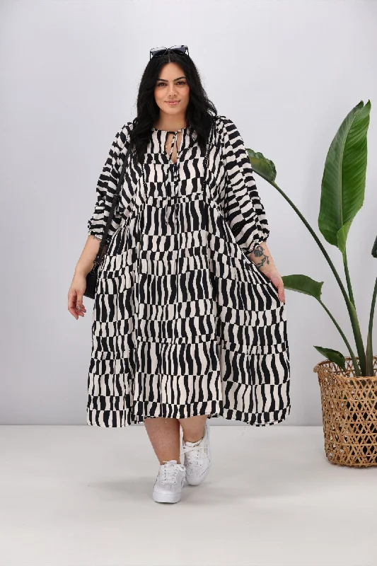 Must-Have Styles Sunday Boho Shani Dress Geo Print Black Cream