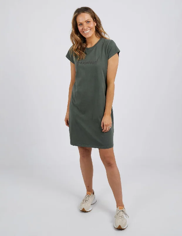 Plus-Size Women's Garments Foxwood Signature Tee Dress Khaki