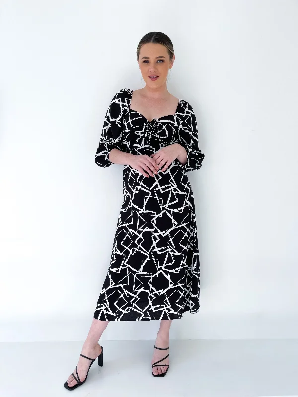 Trendy Boutiques Online Fria Luna Dress Black