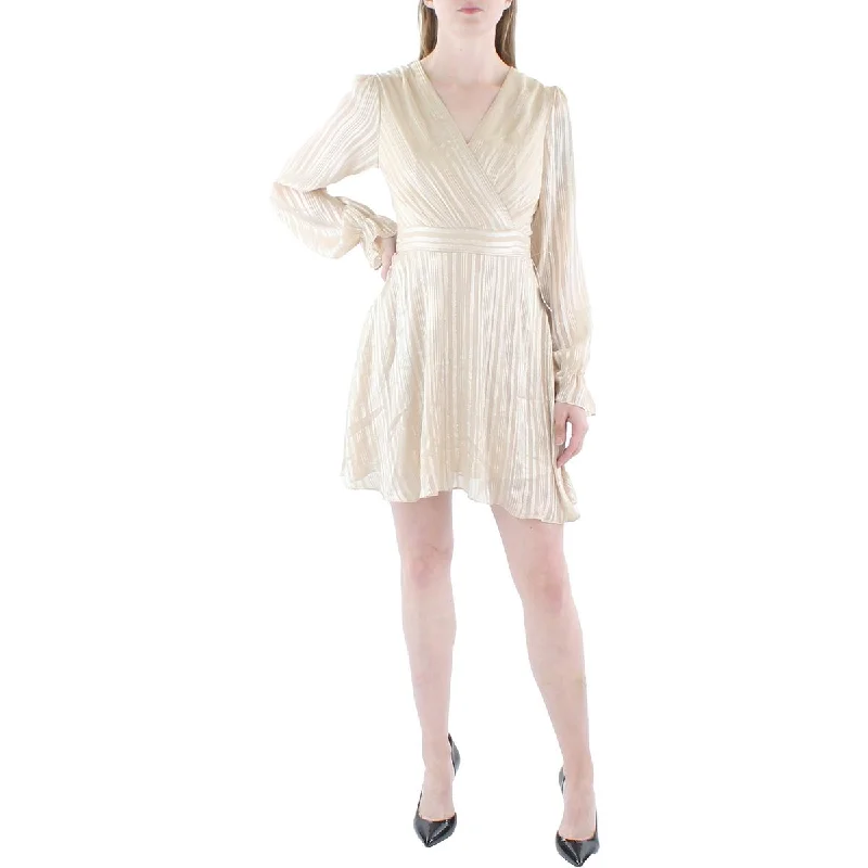 Timeless Women's Outfit Bee Darlin Womens Juniors Chiffon Metallic Sheath Dress