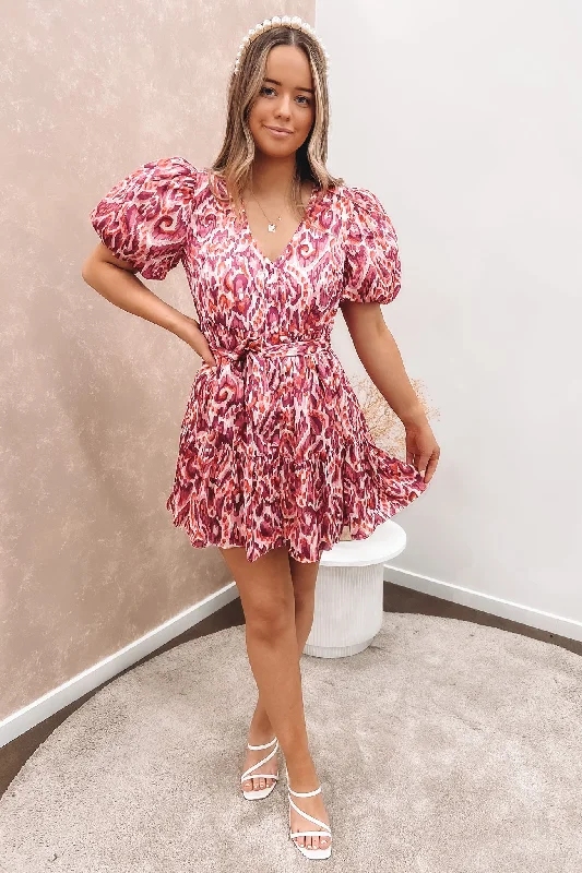Fashion Essentials Heartfelt Dress Pink