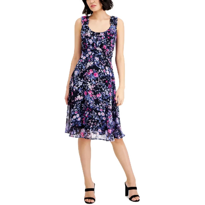Fashion-forward Women's Clothing Connected Apparel Womens Petites Party Knee Fit & Flare Dress
