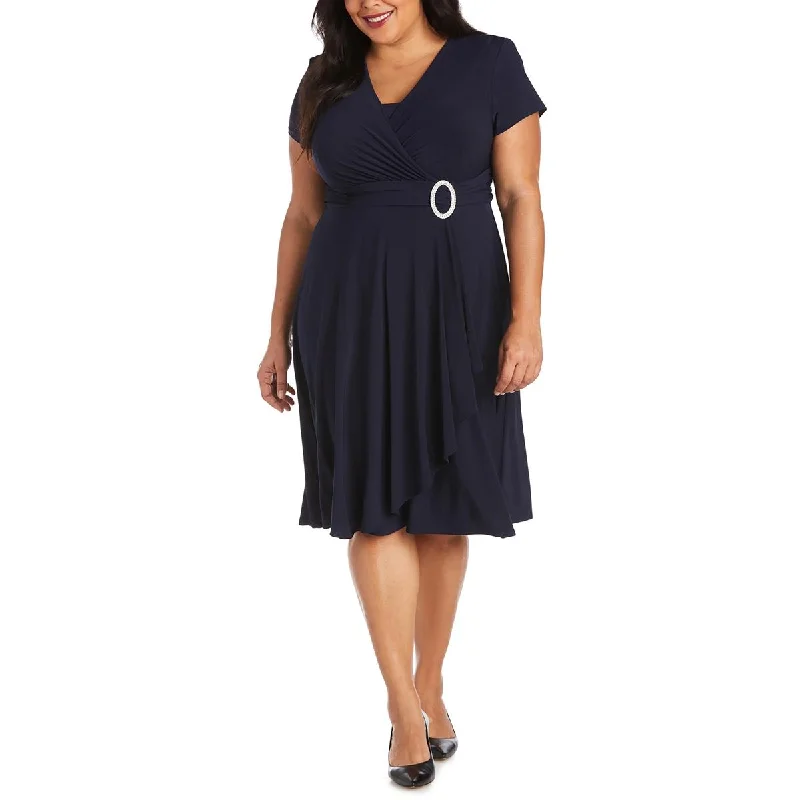 Urban Femme Streetwear R&M Richards Womens Plus Matte Jersey Short Sleeves Cocktail Dress