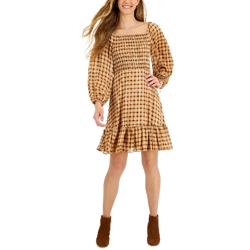 Women's Outerwear Garments Taylor Womens Petites Plaid Smocked Fit & Flare Dress