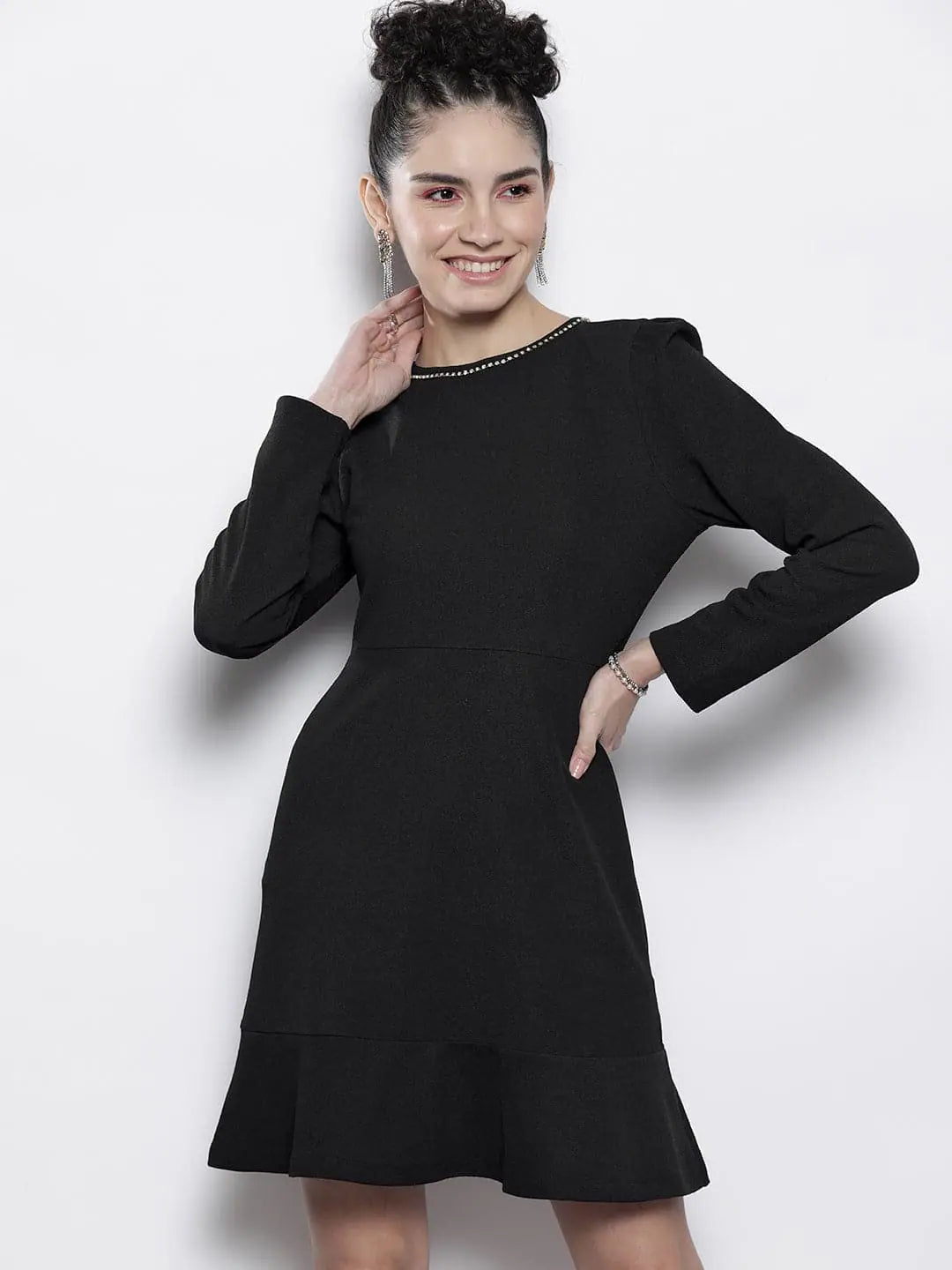 Elegant Clothing Women Black Frill Hem Knit Dress