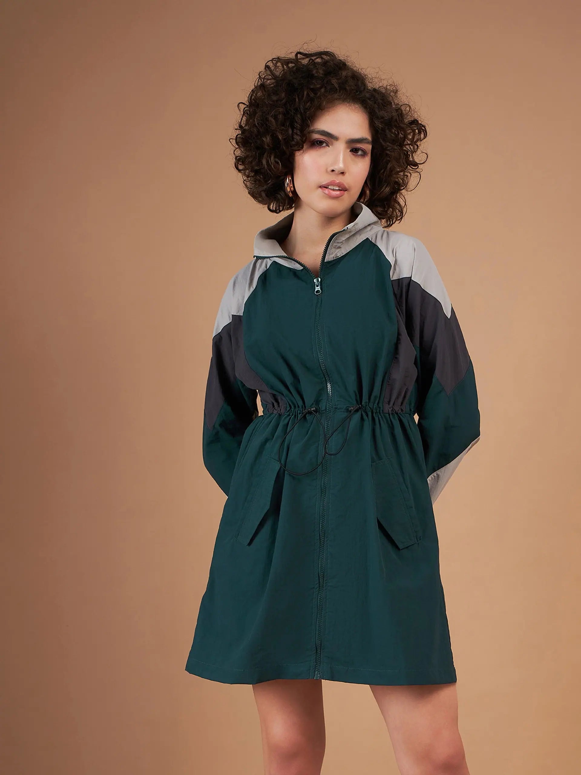 Women's Elegant Clothing Sets Women Green Colour Block Front Open Parachute Dress