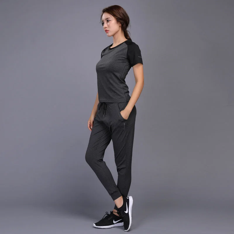 High-Quality Yoga Clothing At Budget-Friendly Prices Light Weight Jogger Pants and Short Sleeve Shirt Set