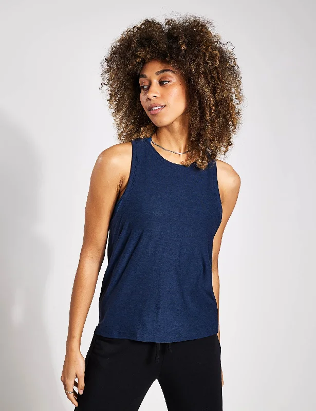 Your Go-To Yoga Outfits Now More Affordable Featherweight Rebalance Tank - Nocturnal Navy