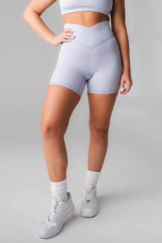 Don't Miss Out On Premium Yoga Wear Deals Vitality Daydream® V Volley Short - Arctic Sky