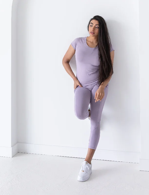 Shop High-Quality Yoga Apparel At Exclusive Discounts LADIES SCOOP NECK FITTED T-SHIRT
