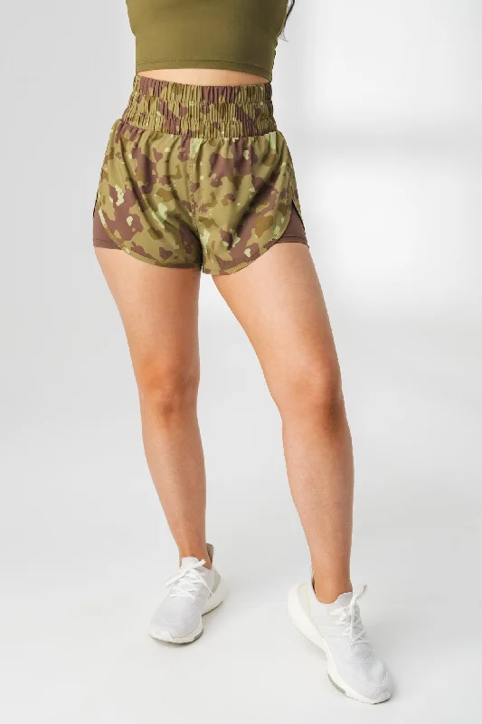 Trendy Yoga Outfits At Budget-Friendly Prices The Vista Short - Woodland