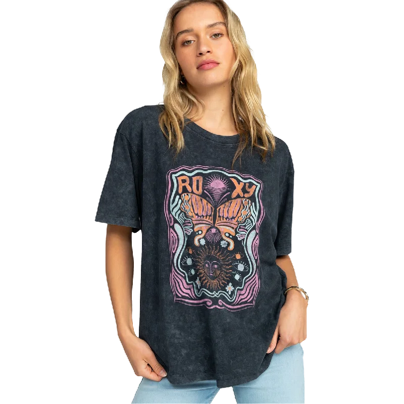 Namaste And Save On Yoga Apparel Women's Girl Need Love C Oversized Tee