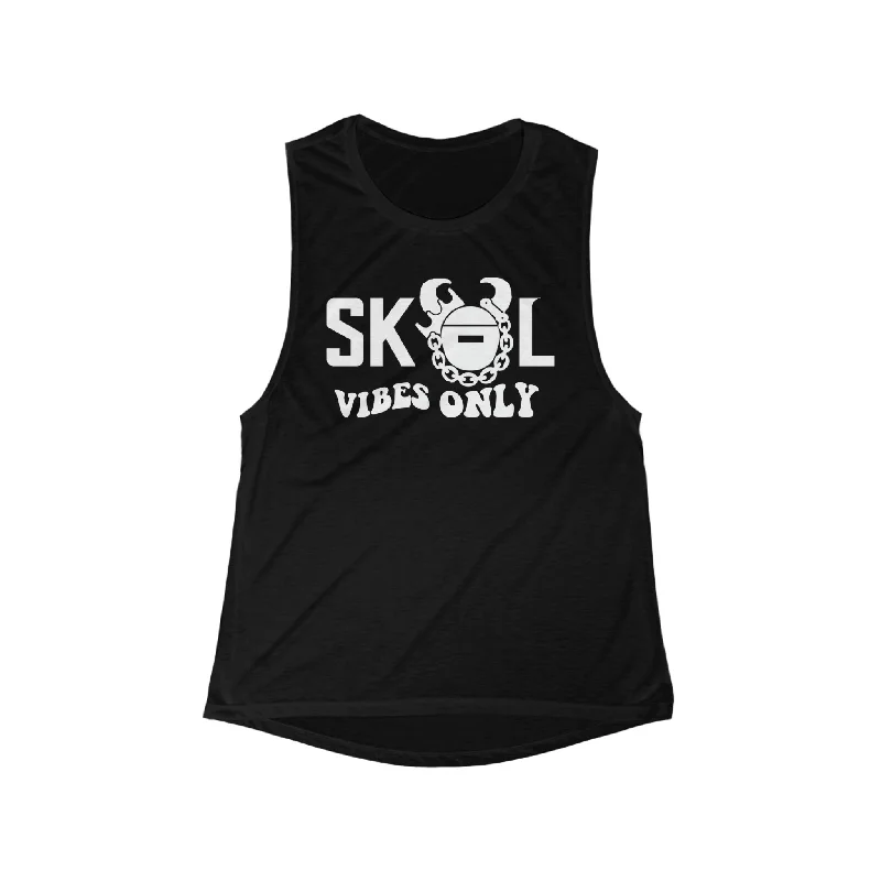 The Yoga Wear Sale You’Ve Been Waiting For Women's Flowy Scoop Muscle Tank - Good Vibes Only