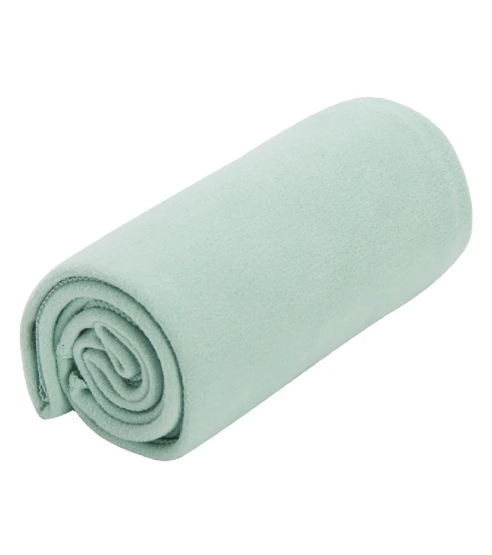 Lightweight, Durable Yoga Accessories At Lower Prices Alo Yoga Perf No Sweat Hand Towel Honeydew