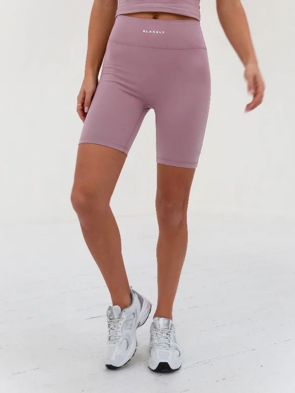 Don't Miss Out On Premium Yoga Wear Deals Ultimate Active Shorts - Dusty Pink