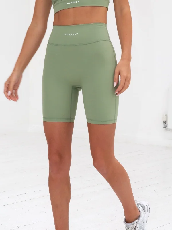 Enhance Your Flow With Stylish Yoga Wear At Great Prices Ultimate Active Shorts - Pistachio