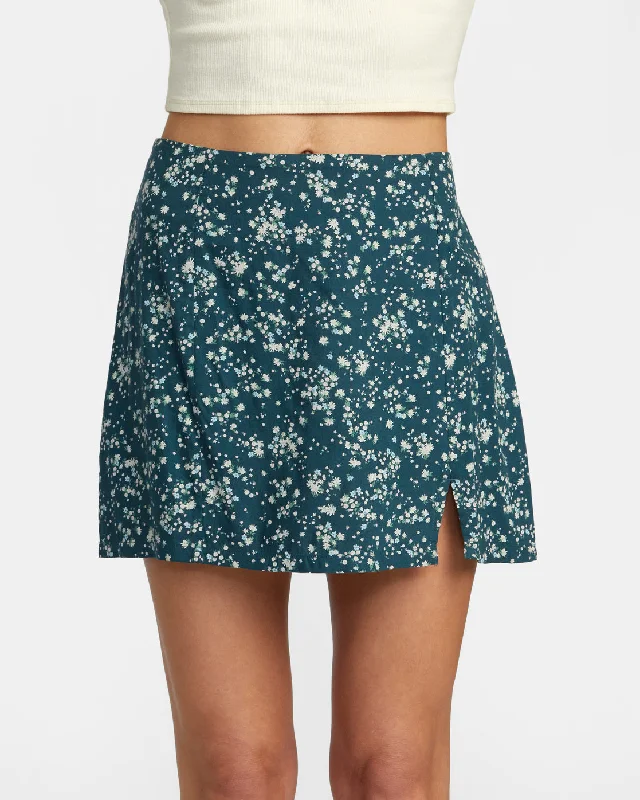 The Perfect Blend Of Comfort And Savings Reform Skirt - Duck Blue