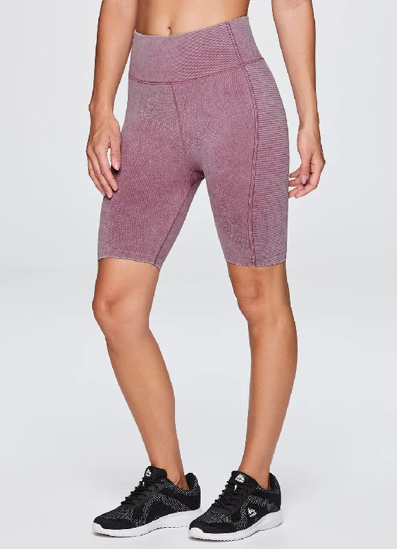 Performance Meets Savings In Our Yoga Wear Sale Seamless Moto 7" Biker Short